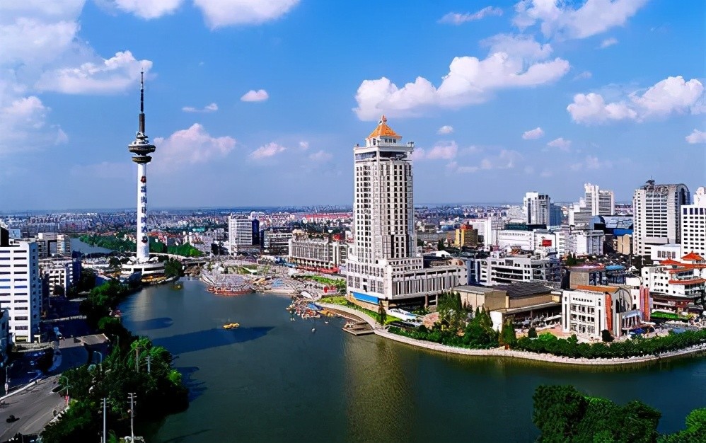 江苏小城温馨故事荟萃